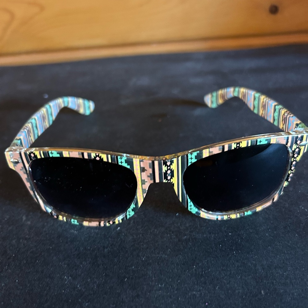 Colorful Patterned Sunglasses 🕶️ with Case